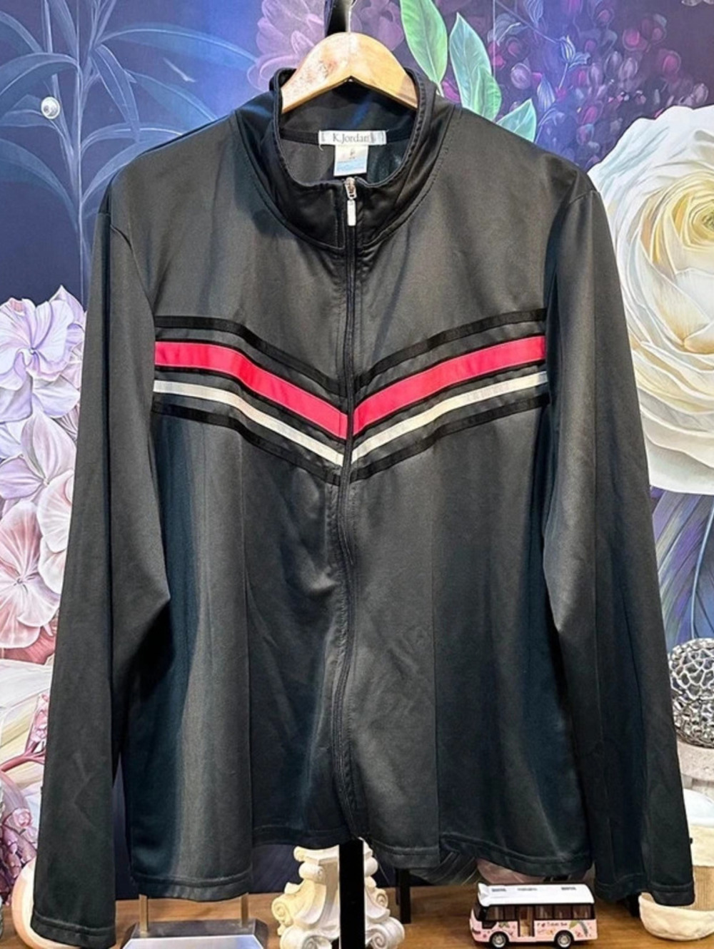 K. Jordan 4X Chevron Track Jacket Sporty Athleisure Y2K Streetwear Full Zip